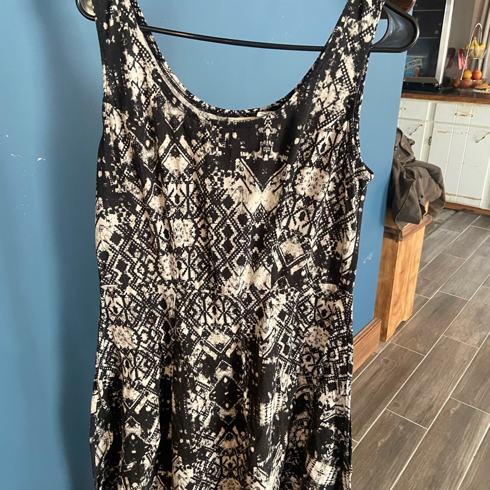 Cato size L dress -tad bit short on me I’m 5-4